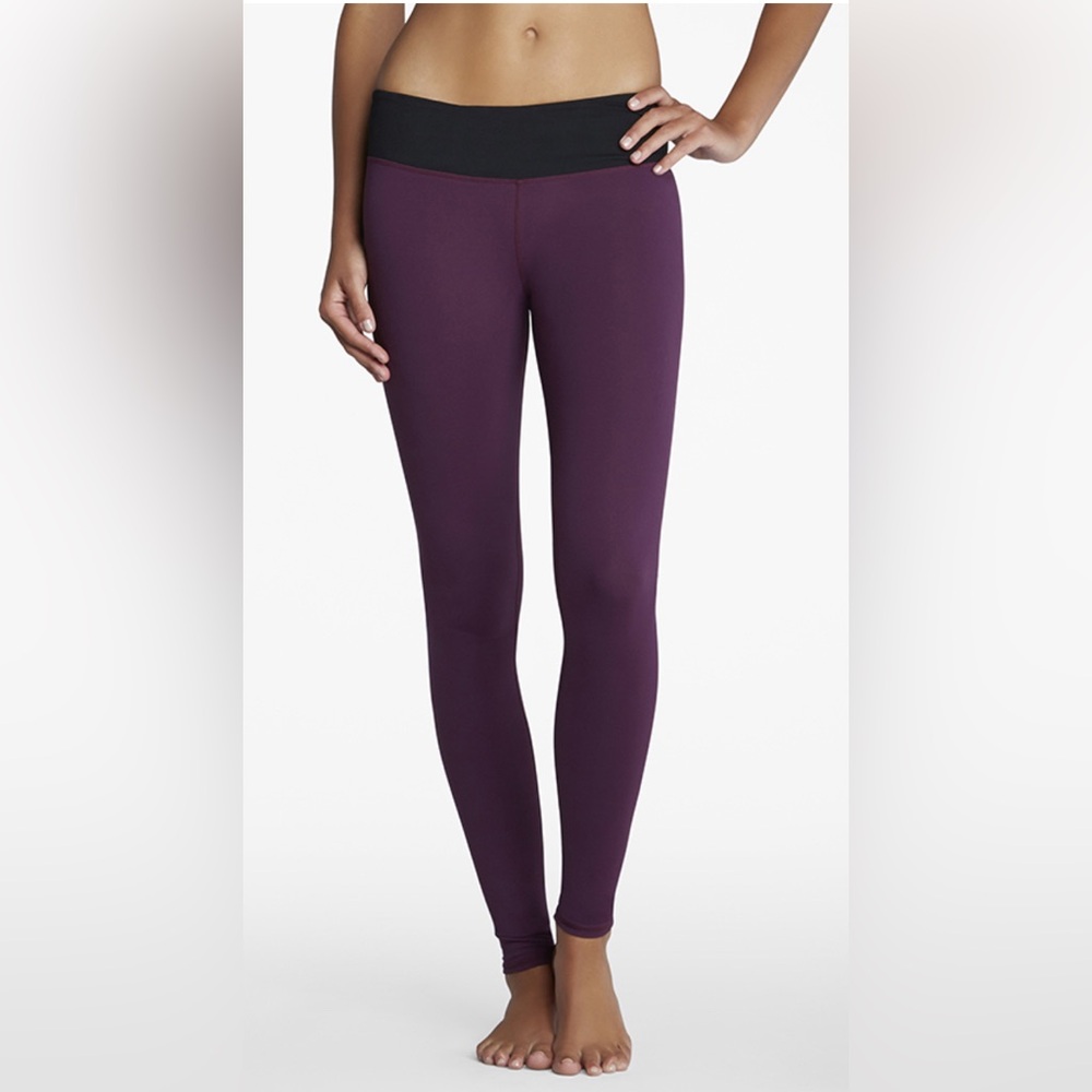 Fabletics Define Mid-Rise Legging